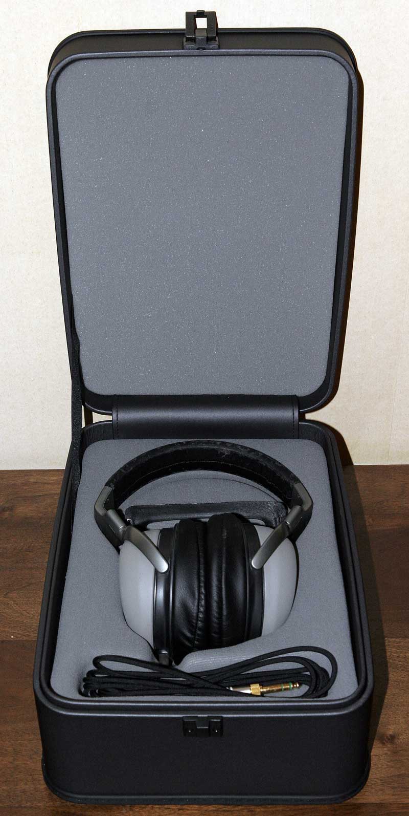 Description : D:\Site Perso\vrac\Sony_MDR-CD3000-4.jpg